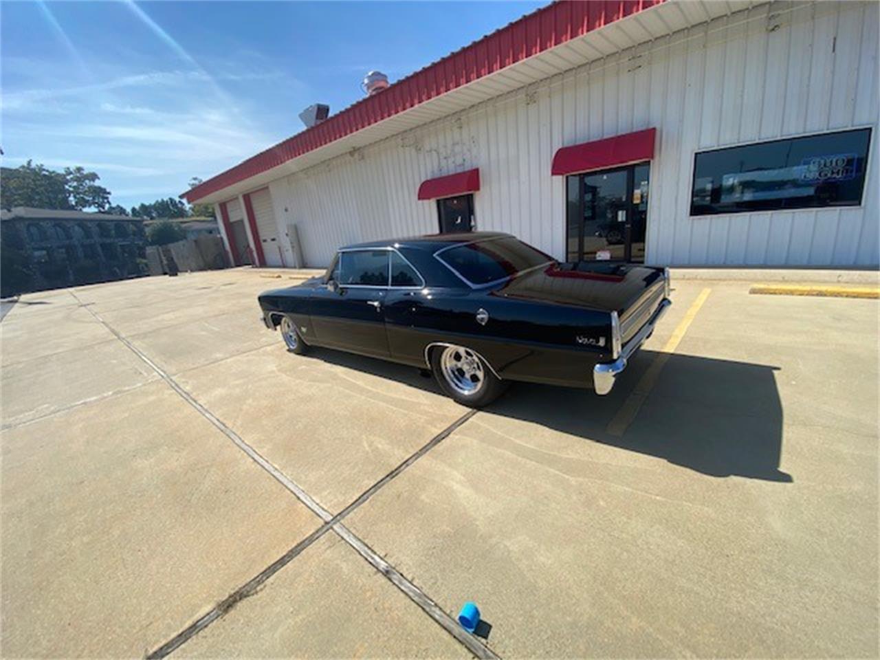 Chevrolet-Nova-1967-Black-Buckskin-19