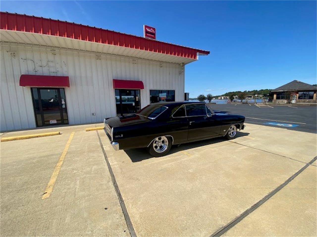 Chevrolet-Nova-1967-Black-Buckskin-22