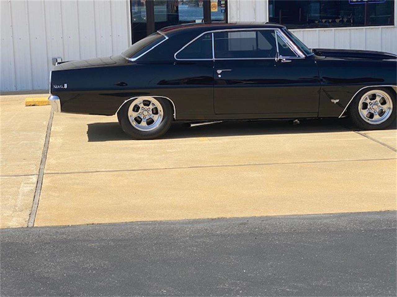 Chevrolet-Nova-1967-Black-Buckskin-28