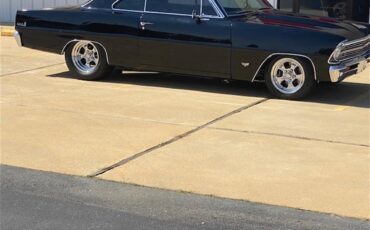 Chevrolet-Nova-1967-Black-Buckskin-5