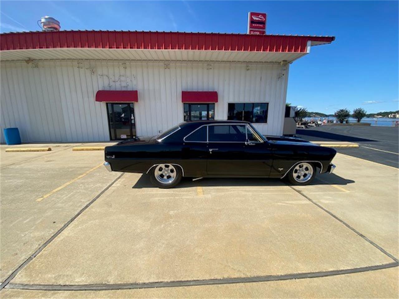 Chevrolet-Nova-1967-Black-Buckskin-83