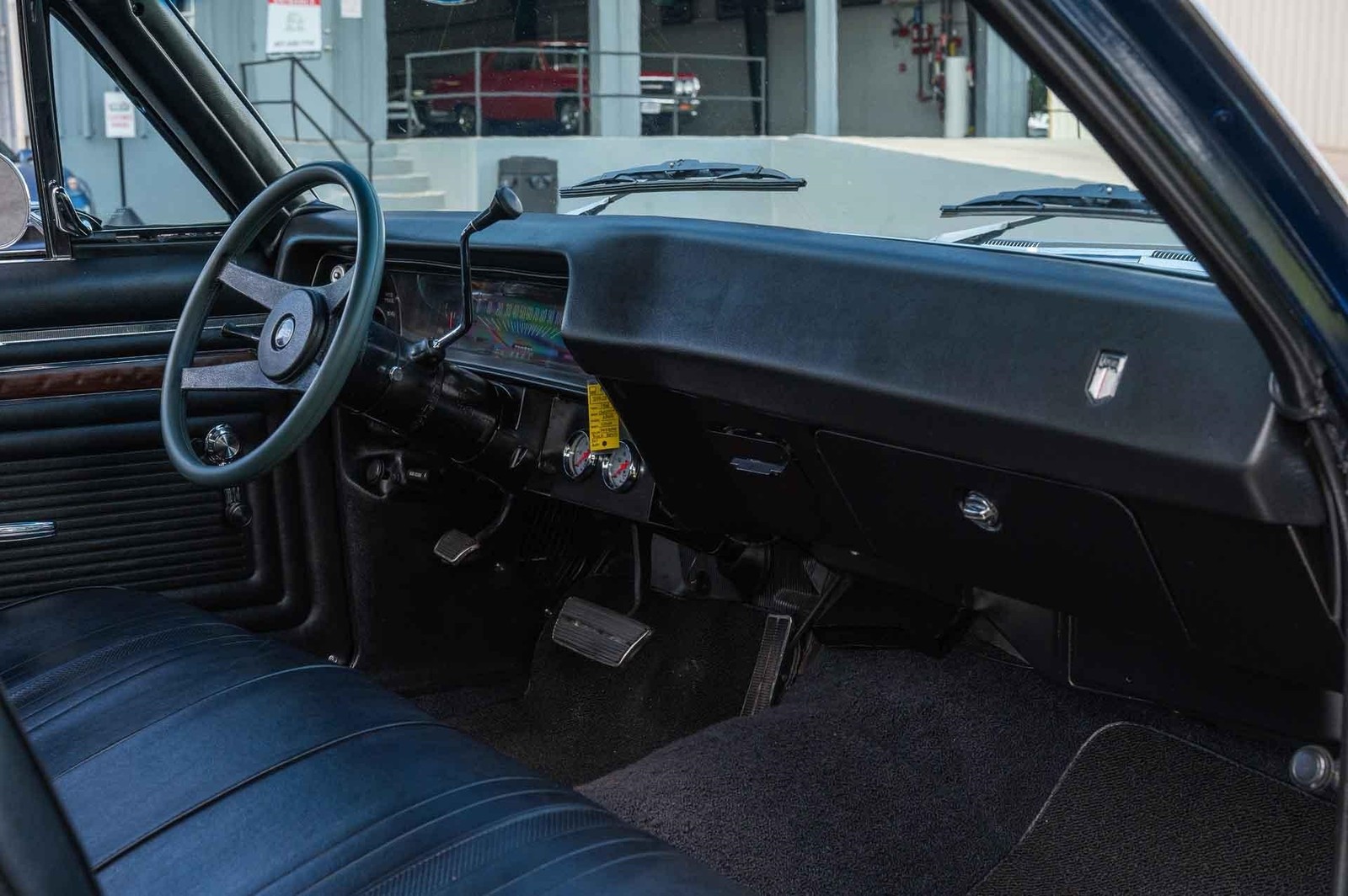 Chevrolet-Nova-1968-2-Door-15