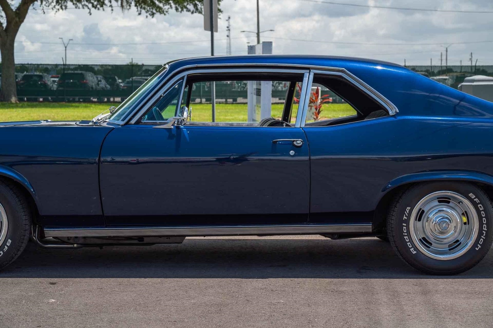Chevrolet-Nova-1968-2-Door-23