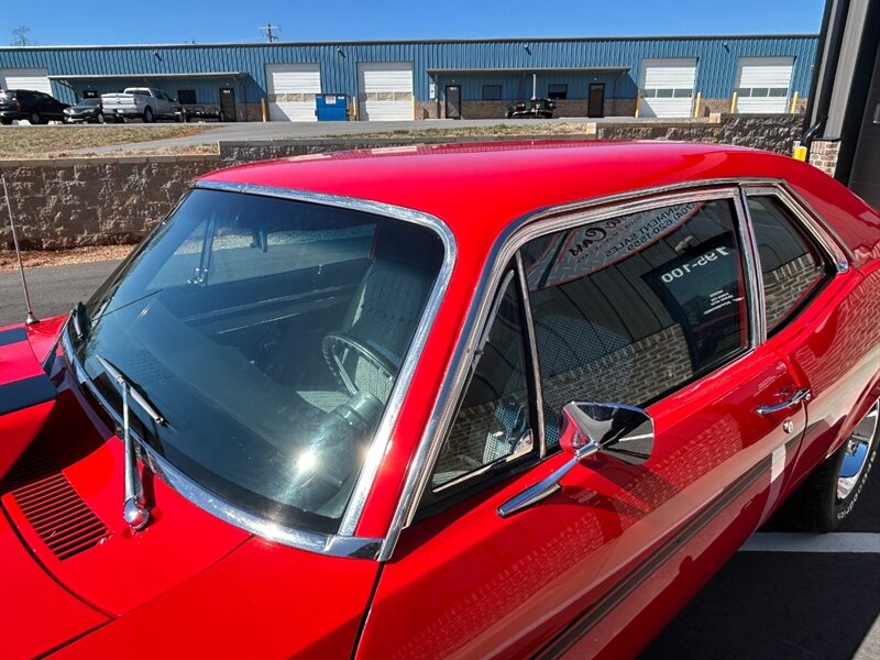 Chevrolet-Nova-1969-Red-Black-3