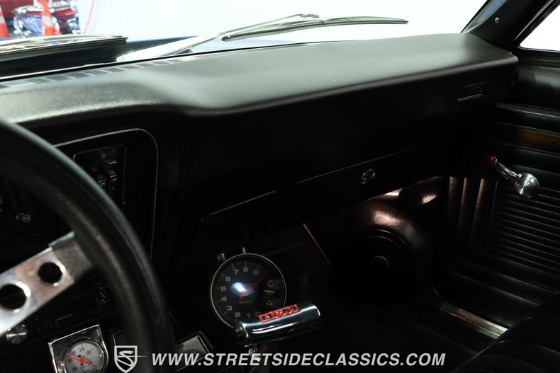 Chevrolet-Nova-1970-Cobalt-Blue-Metallic-Black-38