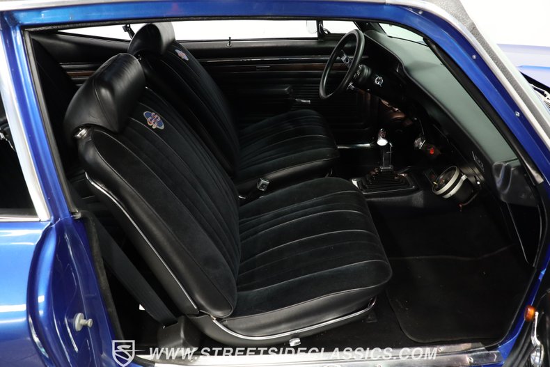 Chevrolet-Nova-1970-Cobalt-Blue-Metallic-Black-43