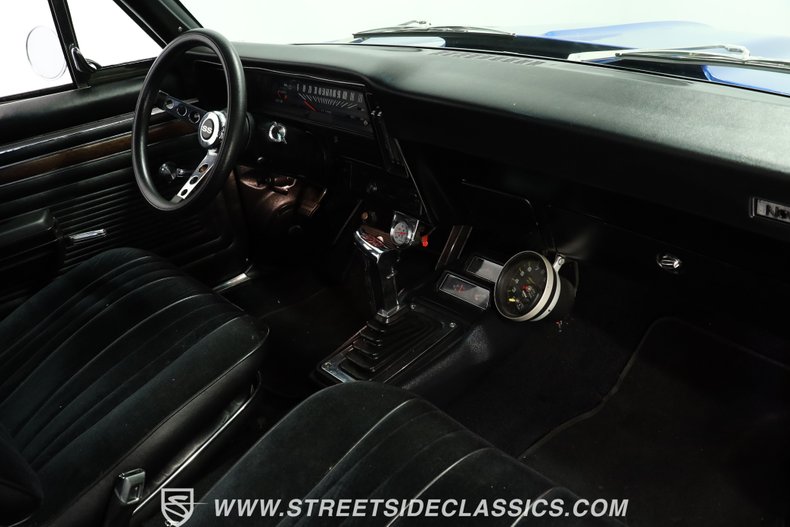 Chevrolet-Nova-1970-Cobalt-Blue-Metallic-Black-44