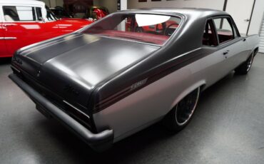 Chevrolet-Nova-1971-Coupe-8