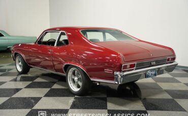Chevrolet-Nova-1972-Maroon-Black-13