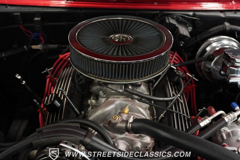 Chevrolet-Nova-1972-Maroon-Black-33