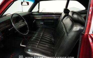 Chevrolet-Nova-1972-Maroon-Black-37