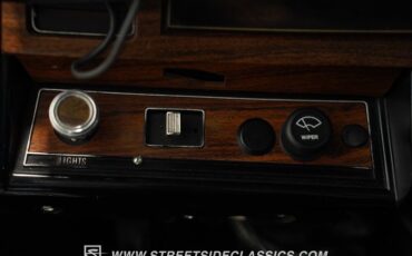 Chevrolet-Nova-1972-Maroon-Black-44