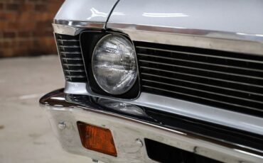 Chevrolet-Nova-1972-Silver-Metallic-Black-11