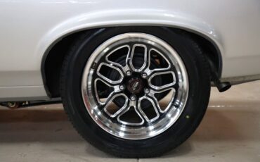 Chevrolet-Nova-1972-Silver-Metallic-Black-18