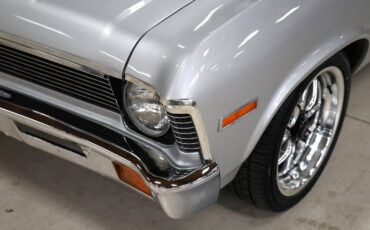 Chevrolet-Nova-1972-Silver-Metallic-Black-20