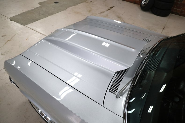 Chevrolet-Nova-1972-Silver-Metallic-Black-21
