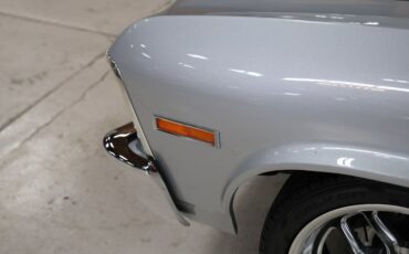 Chevrolet-Nova-1972-Silver-Metallic-Black-23