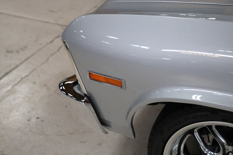 Chevrolet-Nova-1972-Silver-Metallic-Black-23