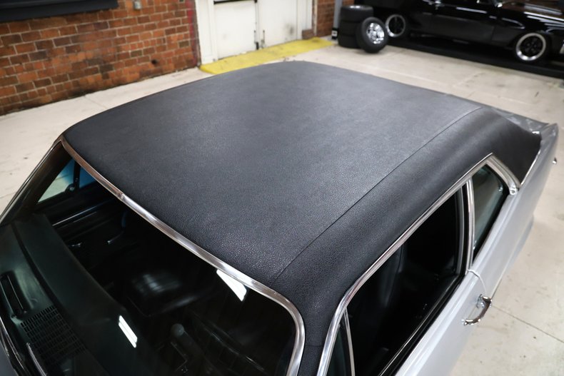 Chevrolet-Nova-1972-Silver-Metallic-Black-27