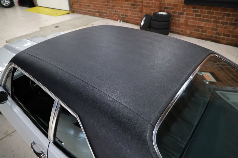 Chevrolet-Nova-1972-Silver-Metallic-Black-28