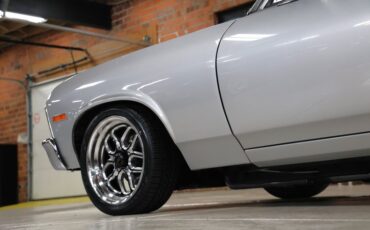 Chevrolet-Nova-1972-Silver-Metallic-Black-32
