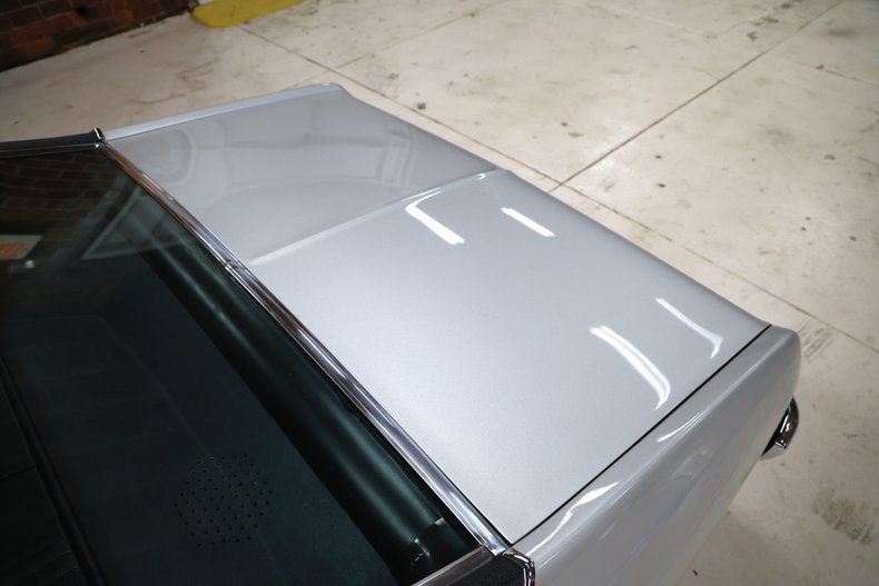 Chevrolet-Nova-1972-Silver-Metallic-Black-37