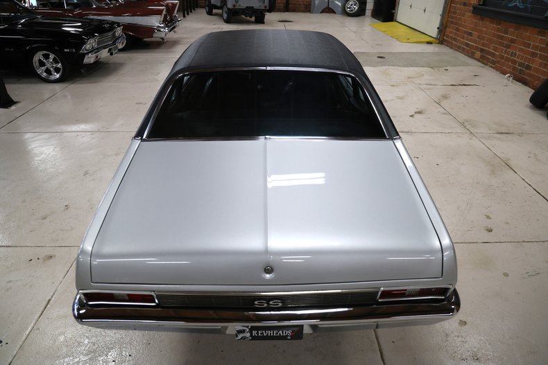 Chevrolet-Nova-1972-Silver-Metallic-Black-43