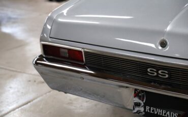 Chevrolet-Nova-1972-Silver-Metallic-Black-47
