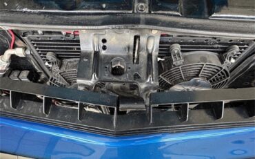 Chevrolet-Nova-1973-Medium-blue-metallic-Gray-and-black-22