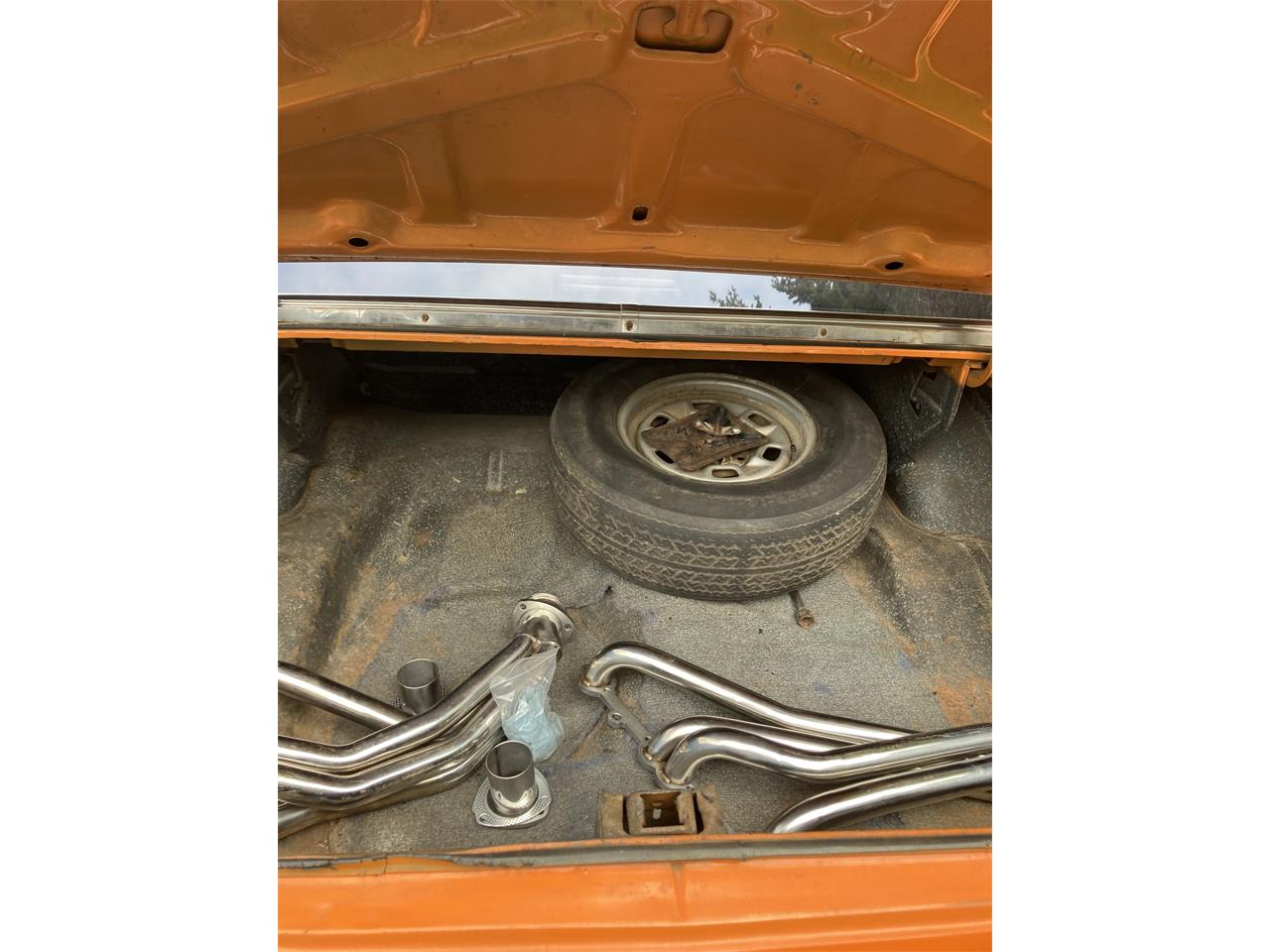 Chevrolet-Nova-1973-Orange-Black-7