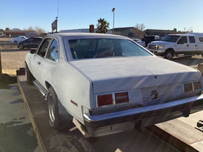 Chevrolet-Nova-1976-Gray-15