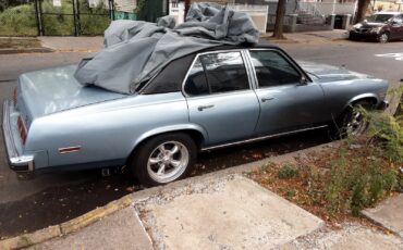 Chevrolet-Nova-1977-3