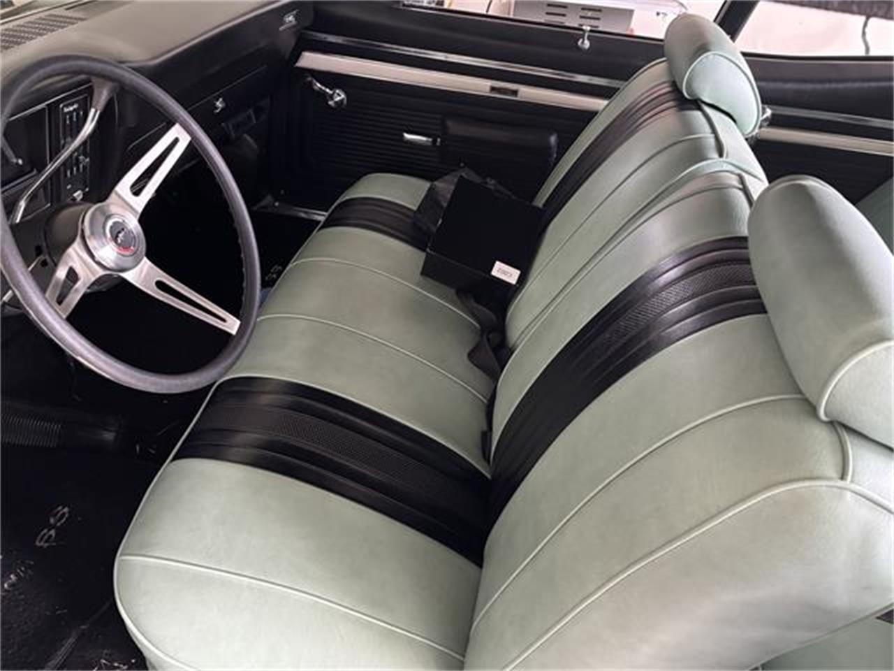 Chevrolet-Nova-ss-1969-Grecian-Green-Green-and-black-2