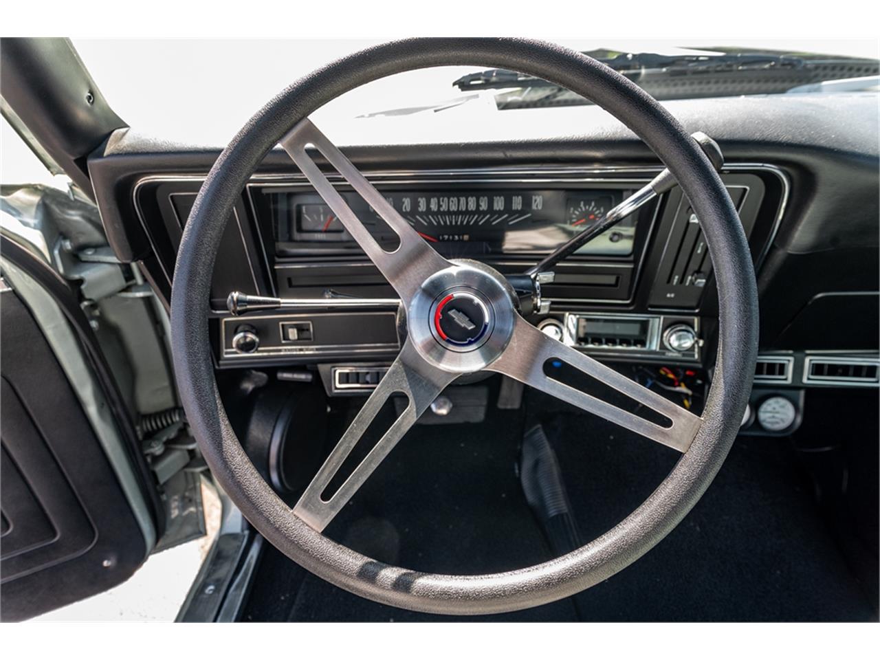 Chevrolet-Nova-ss-1969-Grecian-Green-Green-and-black-25