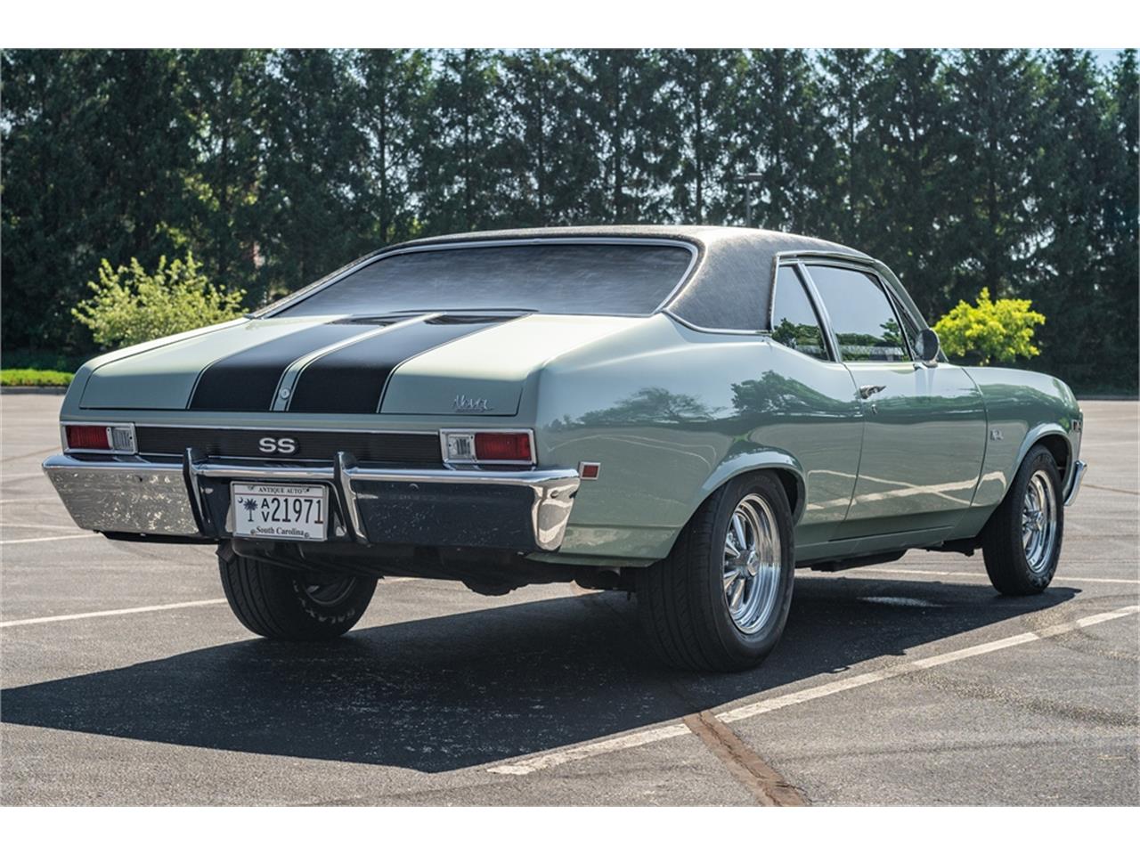 Chevrolet-Nova-ss-1969-Grecian-Green-Green-and-black-37