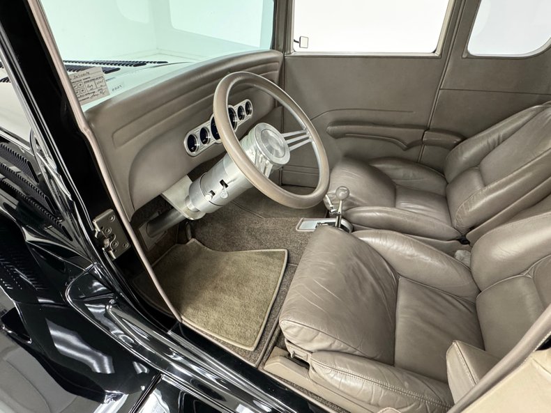 Chevrolet-Other-1931-Black-Pewter-40