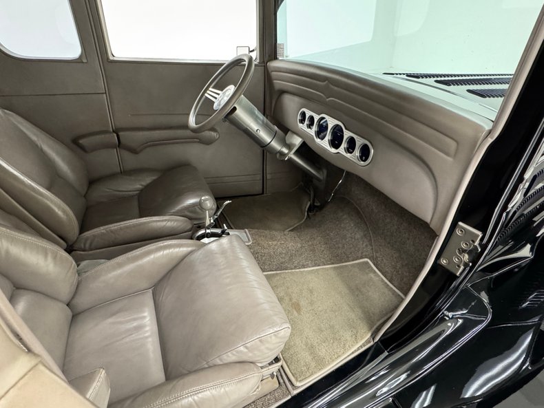 Chevrolet-Other-1931-Black-Pewter-42