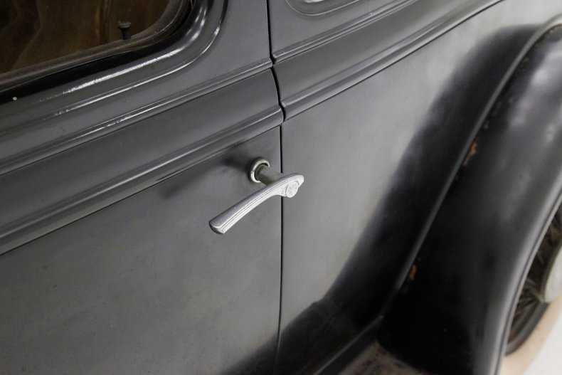 Chevrolet-Other-1933-Black-Tan-14