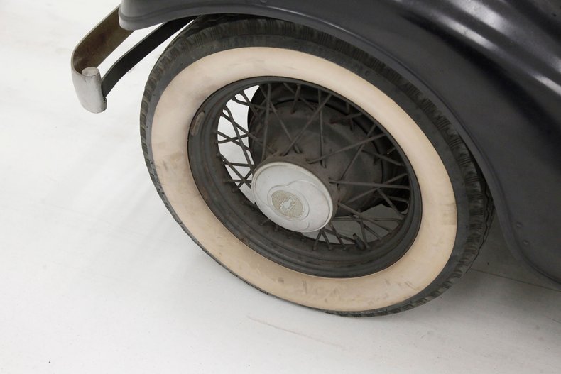 Chevrolet-Other-1933-Black-Tan-16