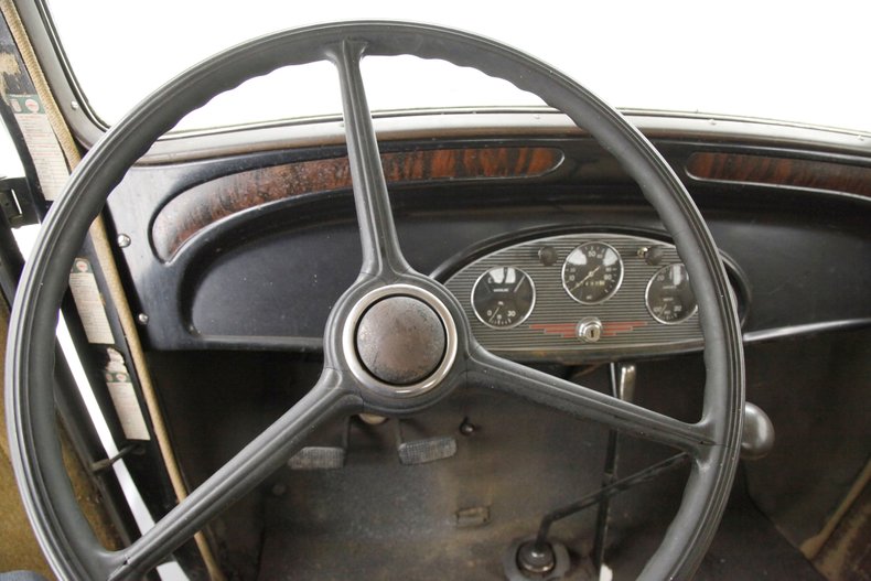 Chevrolet-Other-1933-Black-Tan-26