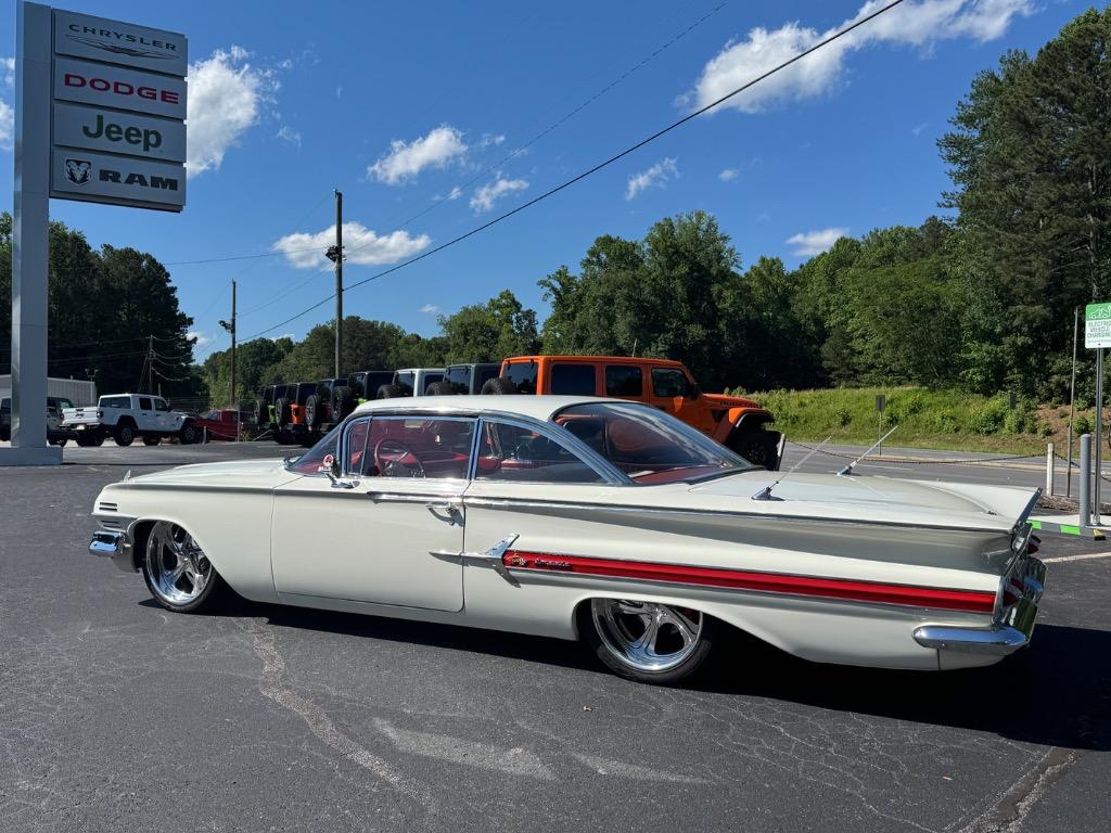 Chevrolet-Other-1960-White-Red-13