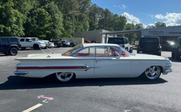 Chevrolet-Other-1960-White-Red-18