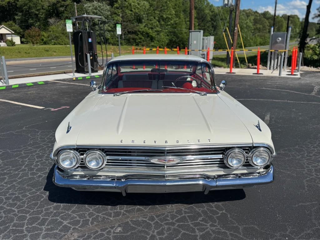 Chevrolet-Other-1960-White-Red-23