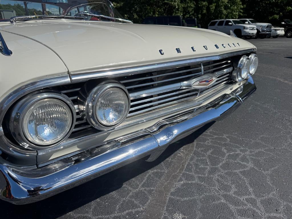 Chevrolet-Other-1960-White-Red-26