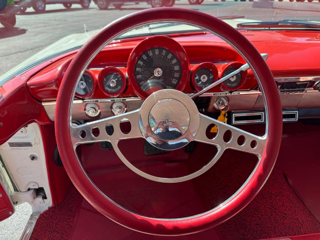 Chevrolet-Other-1960-White-Red-39