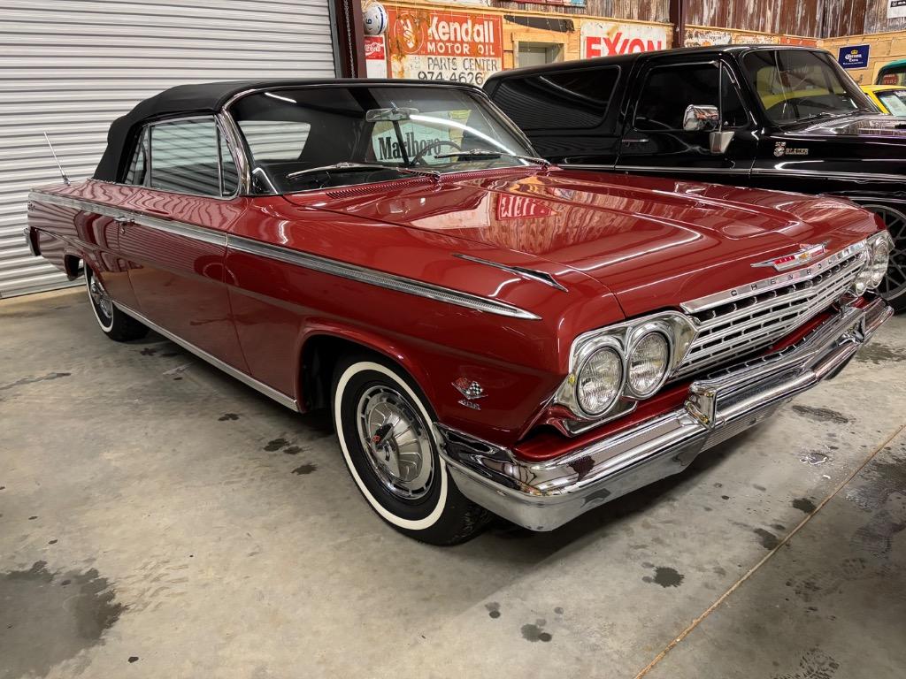 Chevrolet-Other-1962-Red-Black-11