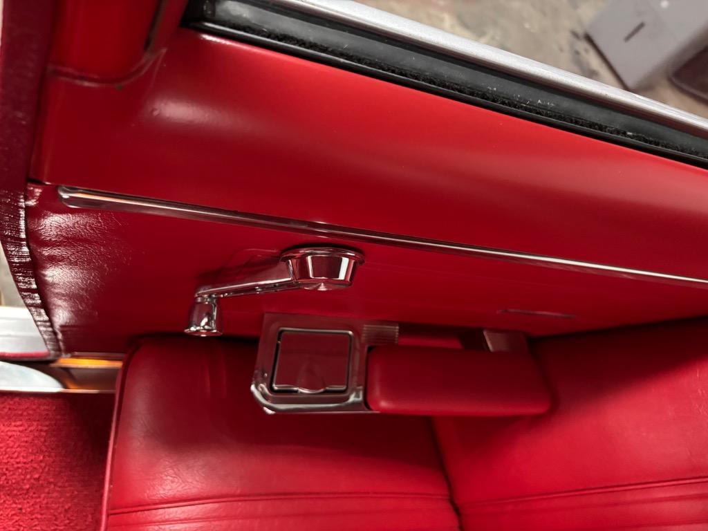 Chevrolet-Other-1964-Silver-Red-33