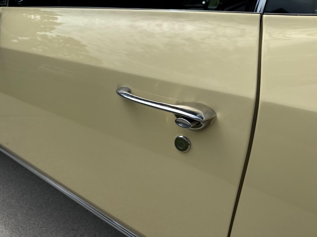 Chevrolet-Other-1966-Yellow-Black-5