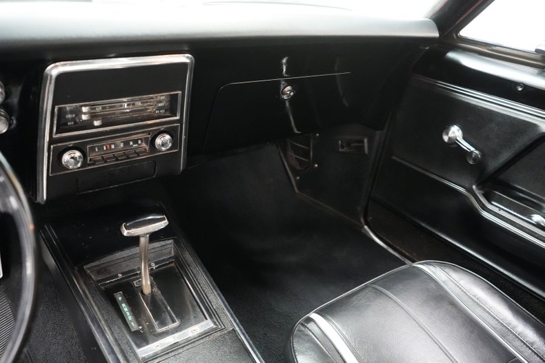 Chevrolet-Other-1967-Bolero-Red-Black-17