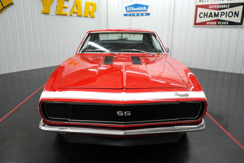 Chevrolet-Other-1967-Bolero-Red-Black-34